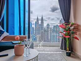 The Colony Luxe KLCC View Sky Pool