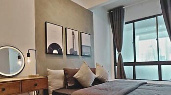 The Colony Luxe KLCC View Sky Pool