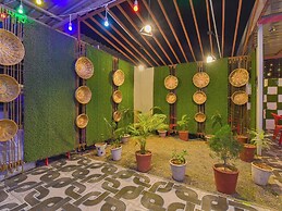 Sky Blu Hotel and Rooftop Restaurant