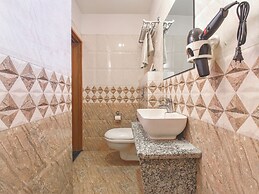 Sky Blu Hotel and Rooftop Restaurant