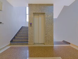 Sky Blu Hotel and Rooftop Restaurant