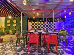 Sky Blu Hotel and Rooftop Restaurant