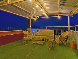 Sky Blu Hotel and Rooftop Restaurant