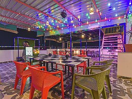 Sky Blu Hotel and Rooftop Restaurant