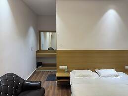 Hotel Clay Inn