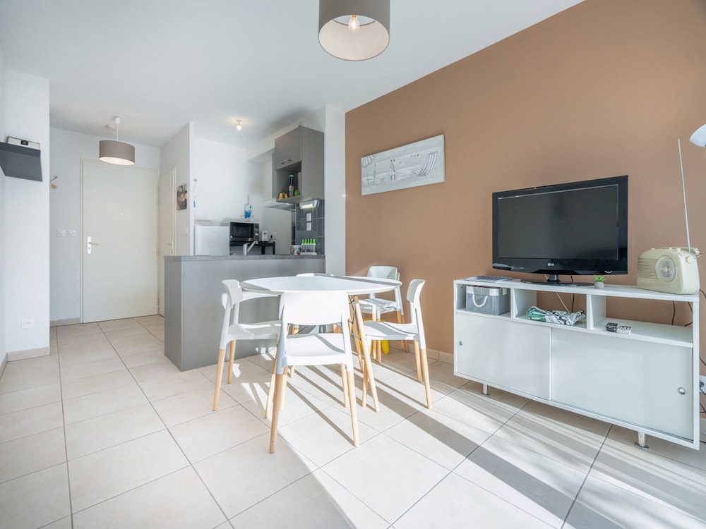 Stylish Stay by Serignan Sea