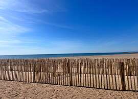 Stylish Stay by Serignan Sea