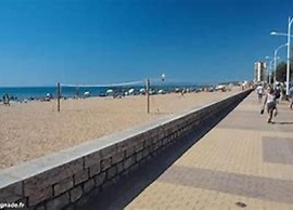 Stylish Stay by Serignan Sea