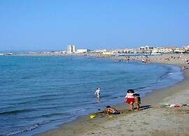 Stylish Stay by Serignan Sea