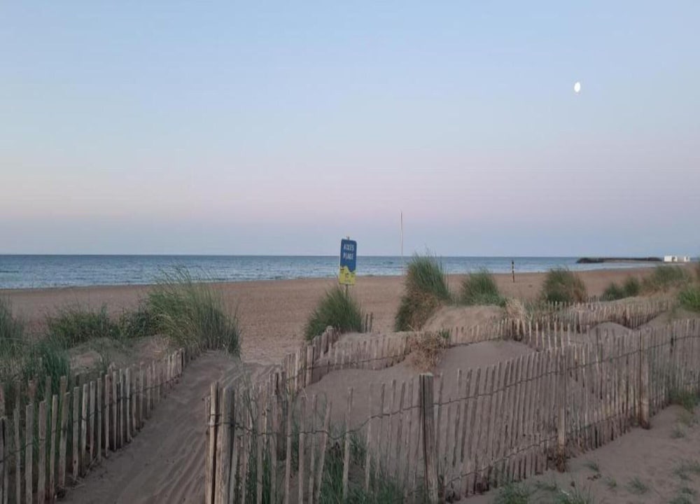 Stylish Stay by Serignan Sea