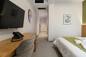 LIMNI Boutique Experience Hotel