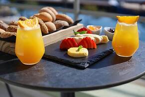 LIMNI Boutique Experience Hotel