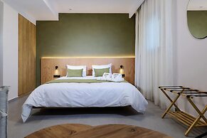 LIMNI Boutique Experience Hotel