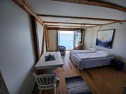 Sveggvika Guesthouse