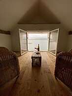 Sveggvika Guesthouse