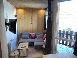 Modern Alpine Apartment