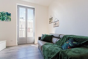 Garibaldi 24 Apartments by Rent all Como