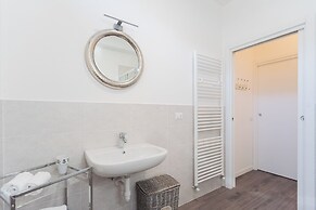 Garibaldi 24 Apartments by Rent all Como