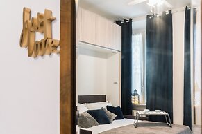 Garibaldi 24 Apartments by Rent all Como