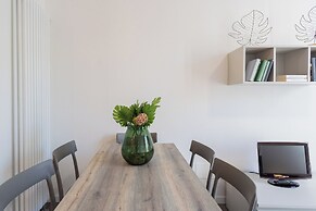 Garibaldi 24 Apartments by Rent all Como