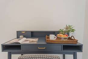 Como Liberty Suites - Garbo by Rent all Como