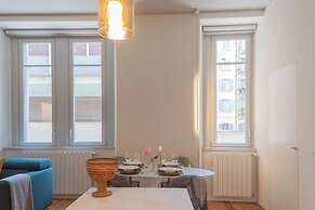 Como Liberty Suites - Garbo by Rent all Como