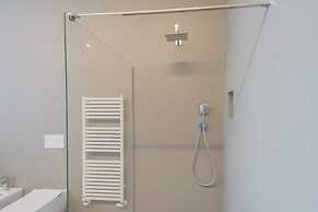 Como Liberty Suites - Garbo by Rent all Como