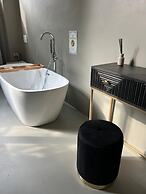 Como Liberty Suites - Gatsby by Rent all Como