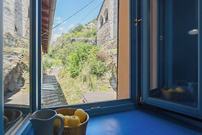 Deriva Apartment on Careno's Beach by Rent all Como