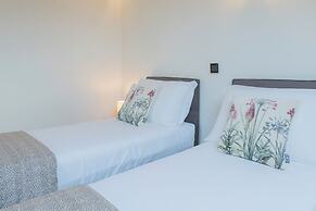 Dream Lake Apartments by Rent all Como