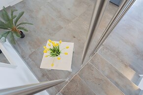 Dream Lake Apartments by Rent all Como