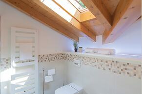 Dream Lake Apartments by Rent all Como