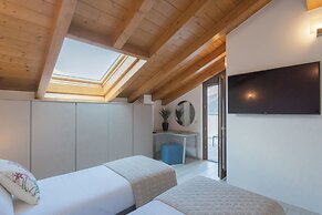 Dream Lake Apartments by Rent all Como