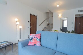 Dream Lake Apartments by Rent all Como