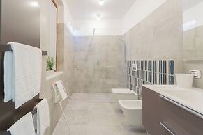 Dream Lake Apartments by Rent all Como