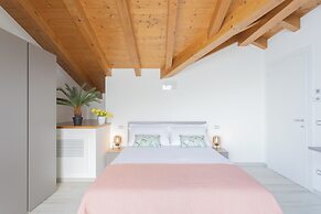 Dream Lake Apartments by Rent all Como