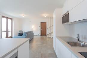 Dream Lake Apartments by Rent all Como