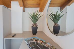 Dream Lake Apartments by Rent all Como