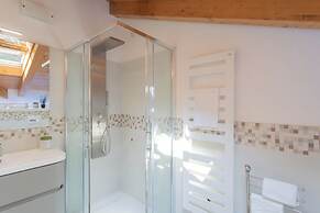 Dream Lake Apartments by Rent all Como