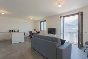 Dream Lake Apartments by Rent all Como