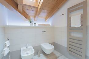 Dream Lake Apartments by Rent all Como