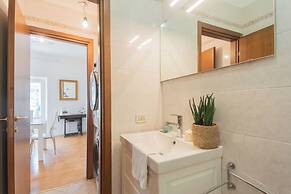 Linda Apartments by Rent all Como