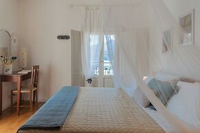 Linda Apartments by Rent all Como