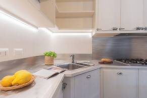 Linda Apartments by Rent all Como