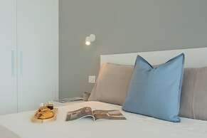 Residenza Maxim With Pool by Rent all Como