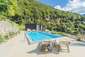 Residenza Maxim With Pool by Rent all Como