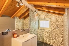 Vico Garden-203 by Rent all Como