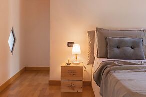 Vico Garden-203 by Rent all Como