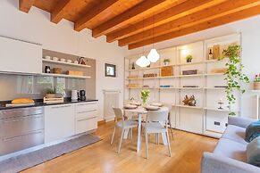 Vico Garden-203 by Rent all Como