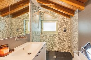 Vico Garden-203 by Rent all Como